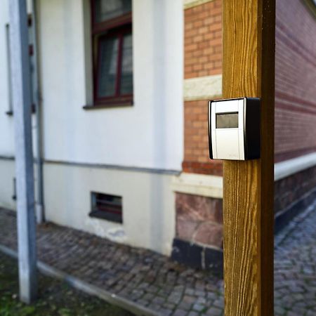 Edler Wohnraum Noble Stadtoase Mit Boxspringbett, Kaffeevollautomat & Parkplatz Цвикау Екстериор снимка